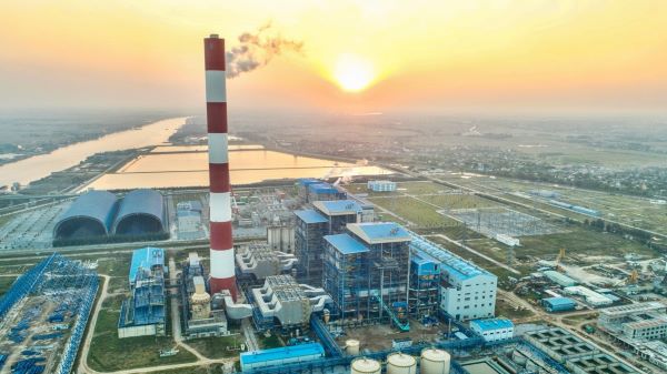 Fossil Fuel đóng vai trò nền tảng trong các ngành công nghiệp và sản xuất năng lượng toàn cầu